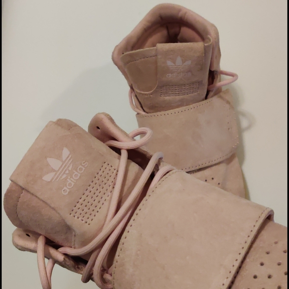 Women's Adidas Tublar Strap Sneakers🌸 - Picture 3 of 6